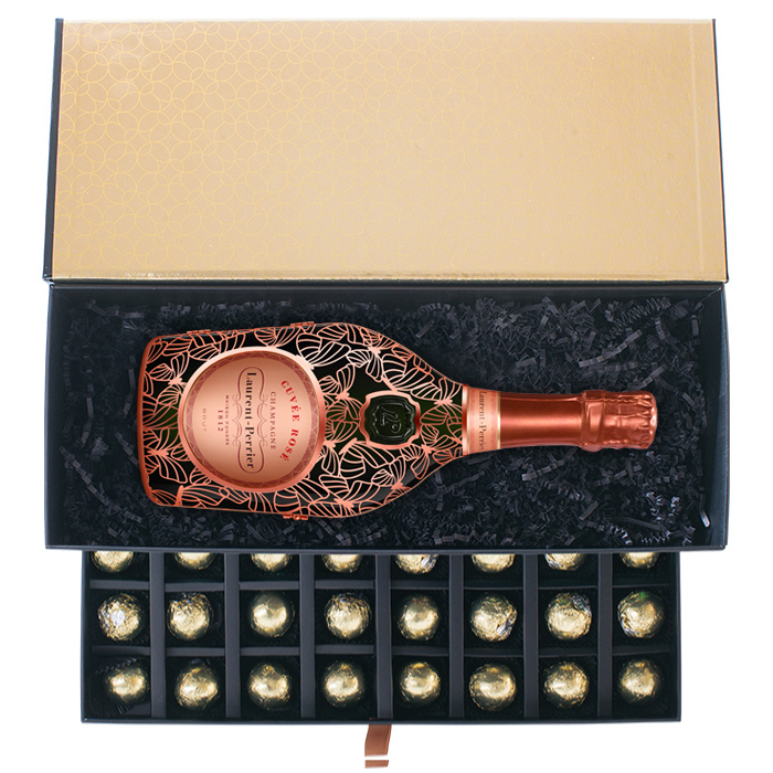 Geschenkbox mit Laurent-Perrier Rosé Robe und Pralinen