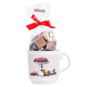 Haferl Himbeertarte mit Pralinenmischung