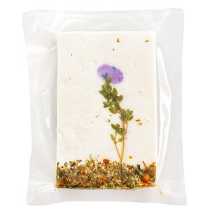Kräutergrüsse Feta mit essbaren Kräutern