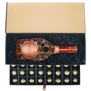 Geschenkbox mit Laurent-Perrier Rosé Robe und Pralinen