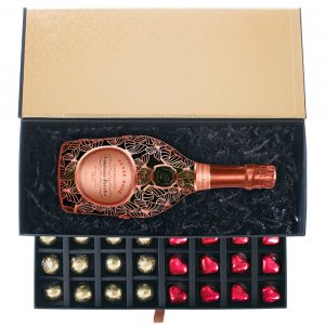 Geschnekbox mit Laurent-Perrier Rosé Robe und Pralinen